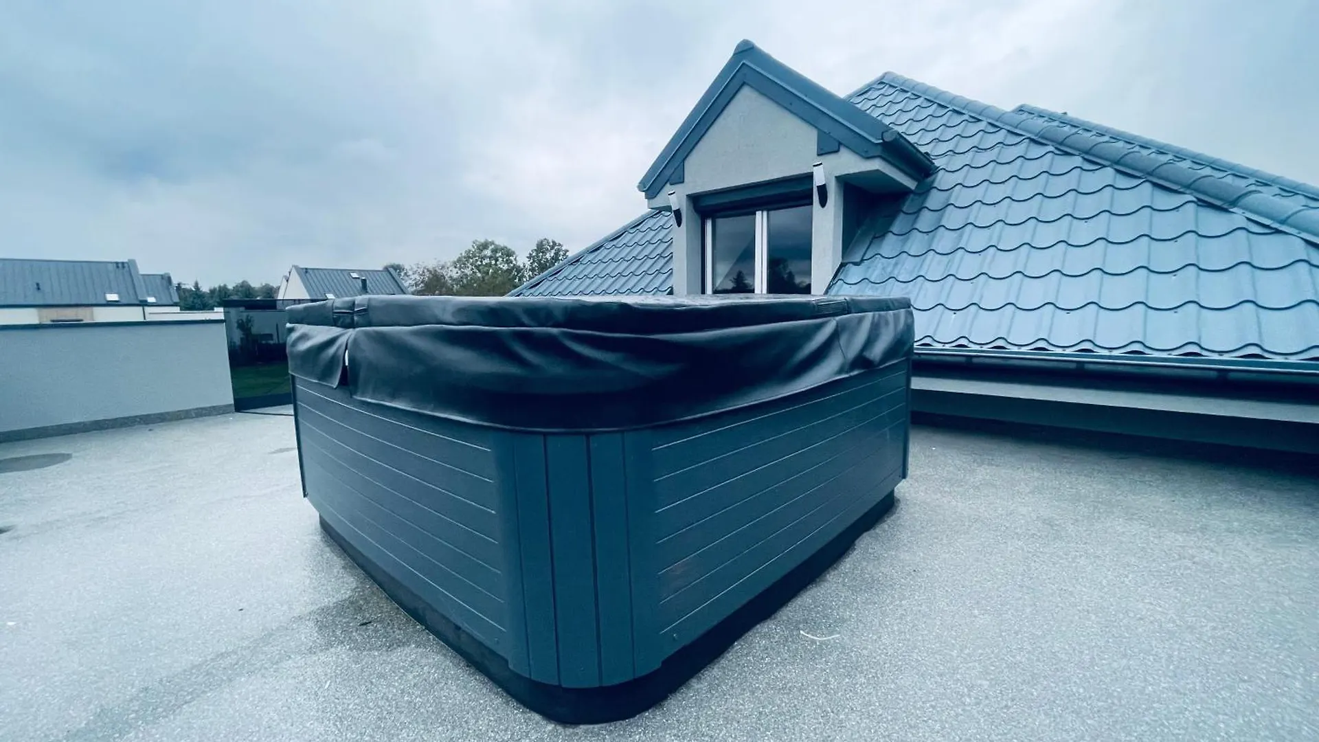 Dream House Smarthome Warschau 0*,